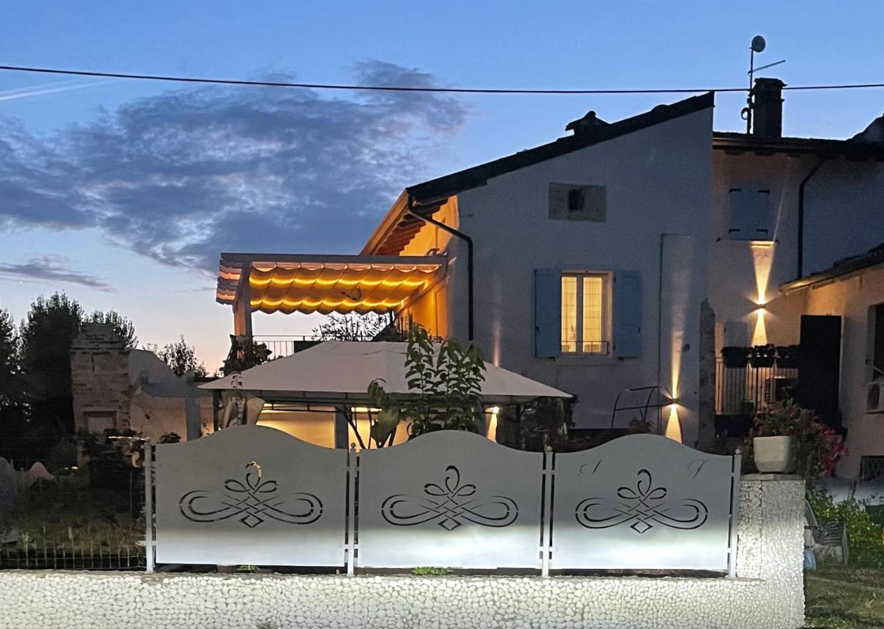 Dimora Di Charme Rooms & Apartments Peschiera del Garda Bagian luar foto