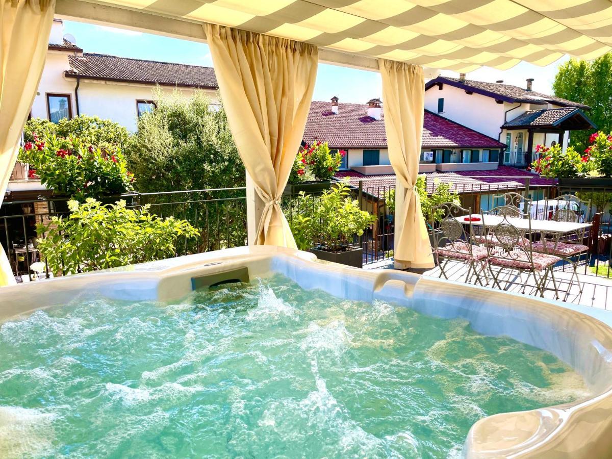 Dimora Di Charme Rooms & Apartments Peschiera del Garda Bagian luar foto