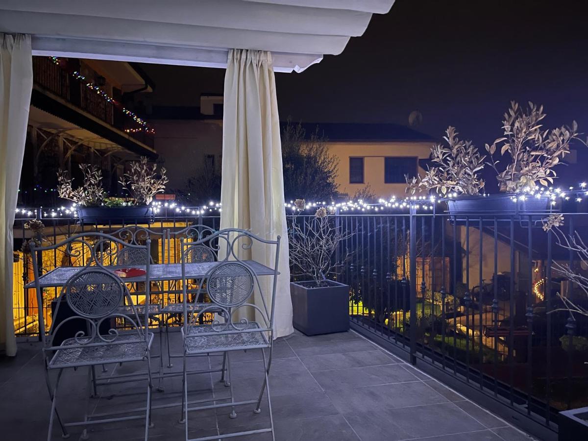 Dimora Di Charme Rooms & Apartments Peschiera del Garda Bagian luar foto