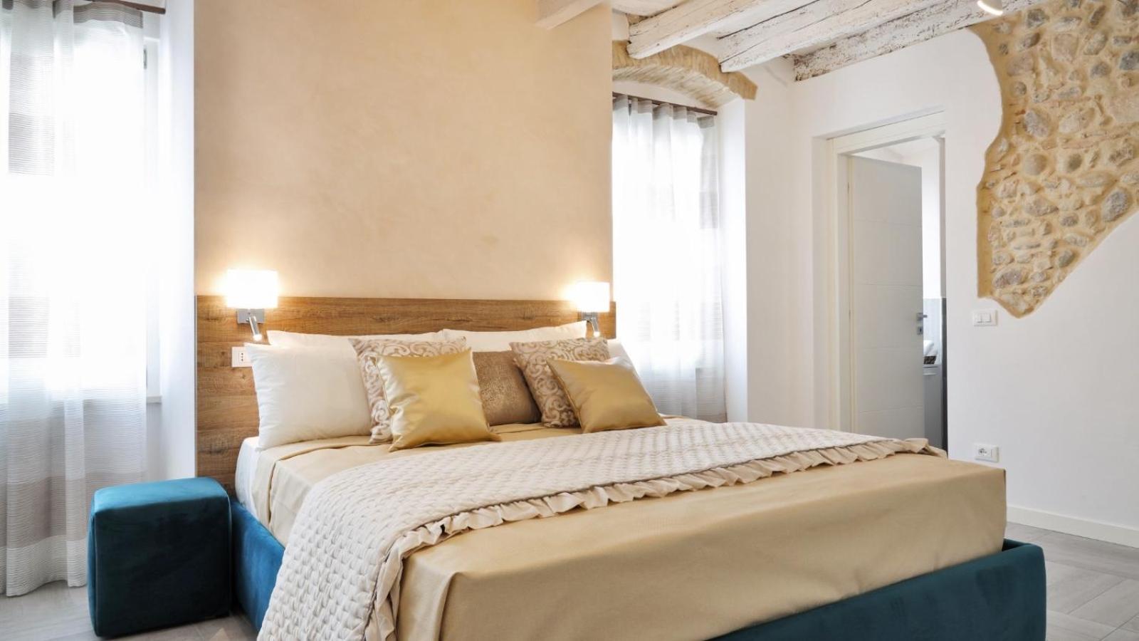 Dimora Di Charme Rooms & Apartments Peschiera del Garda Bagian luar foto